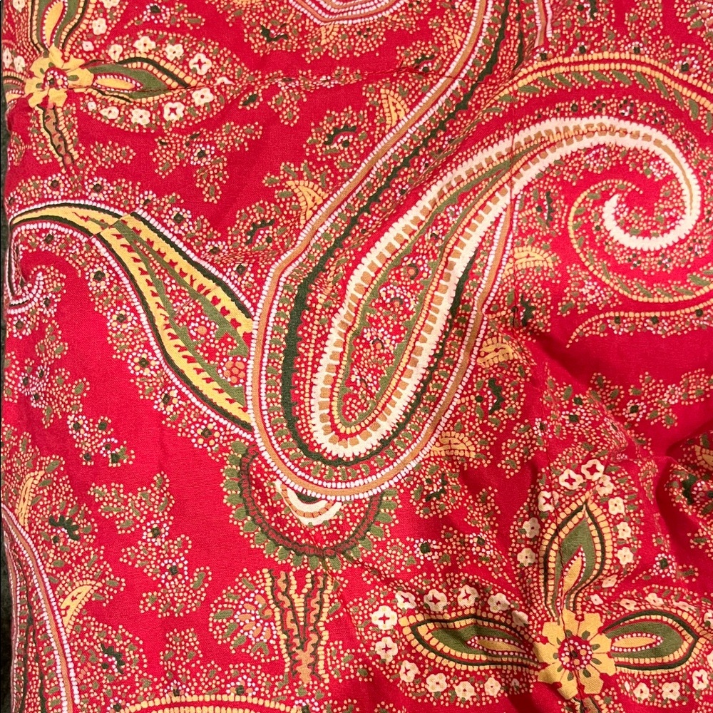 Pottery Barn Anibel Red Paisley Standard Pillow
sham Pillowcase
